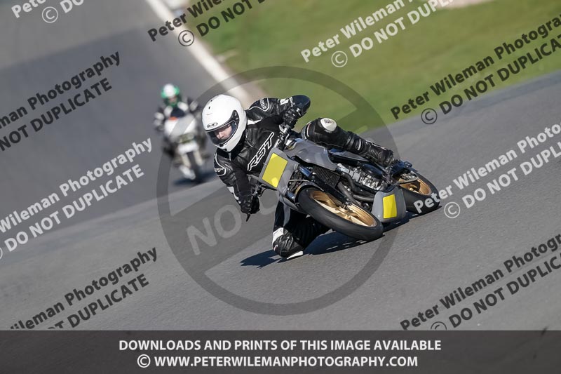 donington no limits trackday;donington park photographs;donington trackday photographs;no limits trackdays;peter wileman photography;trackday digital images;trackday photos